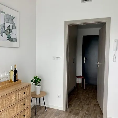 Apartment Ap-art-man 08 *